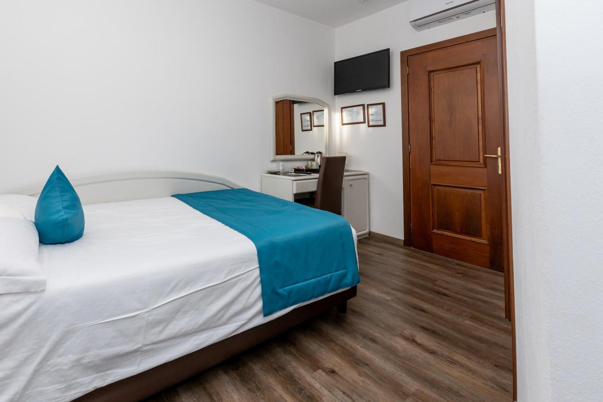 Albergo Cappello E Cadore Belluno Eksteriør bilde